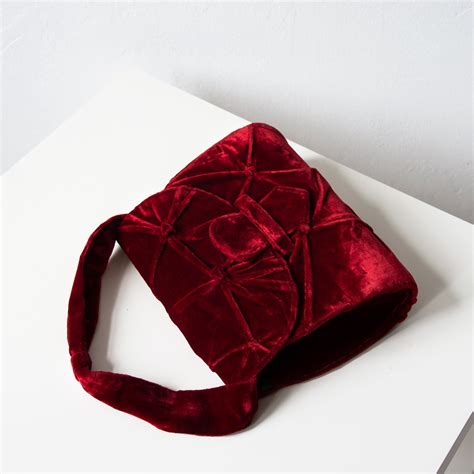 vintage velvet handbags